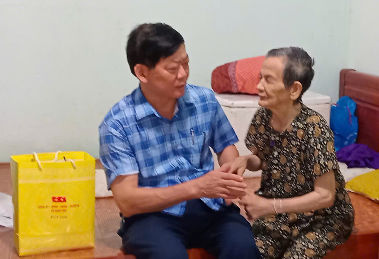 Anh-tin-bai